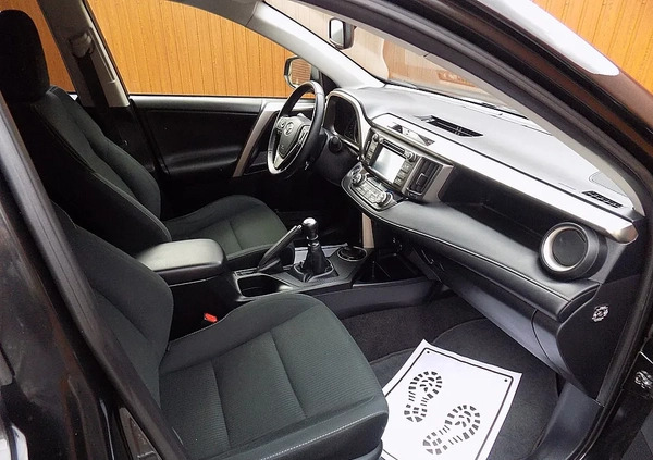 Toyota RAV4 cena 62900 przebieg: 179000, rok produkcji 2015 z Raciąż małe 436